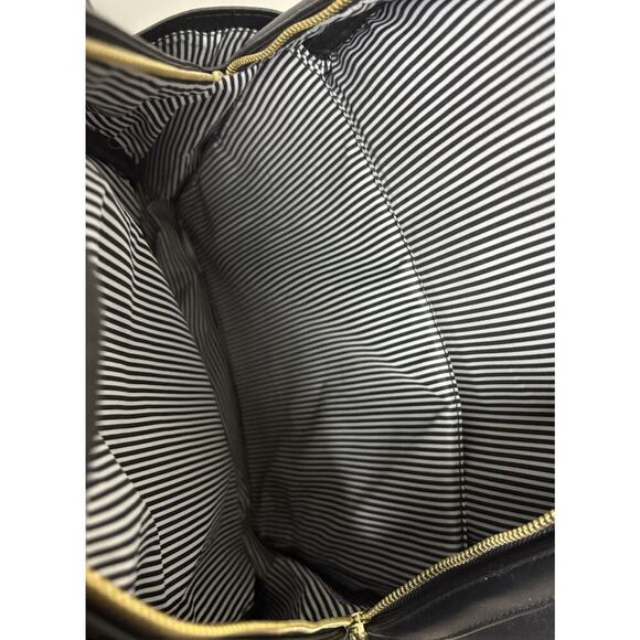 Vegan Leather Backpack Black Classic Sleek - Picture 4 of 4